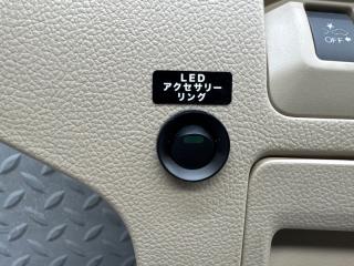 Накладка на торпеду правая передняя SUBARU OUTBACK BS9 FB25ASYHAA 66075AL010 3 ракурс