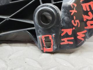Крепеж бампера правый передний MAZDA CX-5 KE2AW SH KD45500T1 3 ракурс