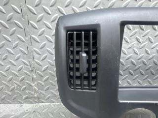 Консоль магнитофона NISSAN NV200 VM20 HR16DE 68260JX00A 2 ракурс
