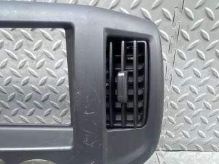 Консоль магнитофона NISSAN NV200 VM20 HR16DE 68260JX00A 4 ракурс