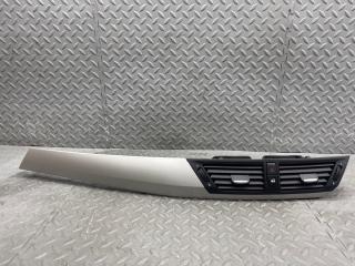 Накладка на торпеду передняя BMW X1 E84 N46B20A 2991702 1 ракурс