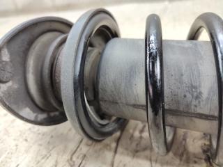 Стойка левая передняя SUZUKI ALTO HA23V K6A 41602-84G50 3 ракурс