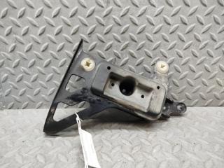 Подставка под домкрат правая передняя PORSCHE CAYENNE 958 M06.EC (CGE) 7P5802830A 2 ракурс