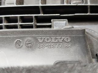 Накладка на стойку кузова правая C30 2010 MK43 B4204S3