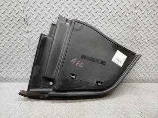 Пластиковая крышка на двс правая NISSAN SKYLINE 2014