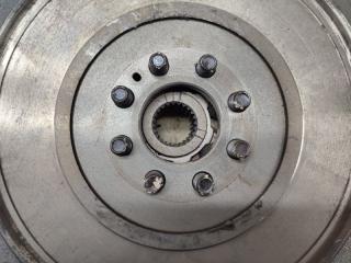 Маховик NISSAN SKYLINE HV37 VQ35HR 301001MG0B, 302104GA0A 5 ракурс