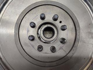 Маховик NISSAN SKYLINE HNV37 VQ35HR 301001MG0B, 302104GA0A 5 ракурс