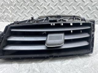 Дуйки левые передние NISSAN SKYLINE KV36 VQ37VHR 68751JK00A 2 ракурс
