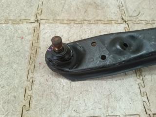 Рычаг правый передний MITSUBISHI TOPPO H82A 3G83 2 ракурс Рычаг правый передний MITSUBISHI TOPPO H82A 3G83 2 ракурс