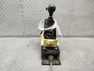 Селектор акпп AUDI TT 8J3 BWA 1K0713061 3 ракурс Селектор акпп AUDI TT 8J3 BWA 1K0713061 3 ракурс