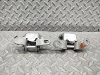 Петля дверная левая задняя TOYOTA SAI AZK10 2AZ-FXE 3 ракурс