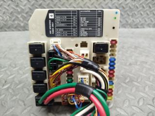 Блок предохранителей NISSAN LAFESTA B30 MR20DE 284B9EN000 4 ракурс