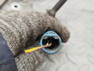 Датчик abs правый передний BMW X1 E84 N46B20A 3 ракурс