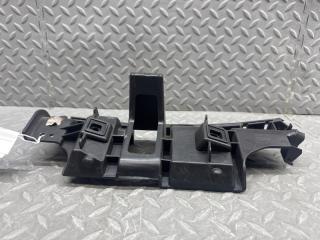 Крепеж бампера задний левый C30 2010 MK43 B4204S3