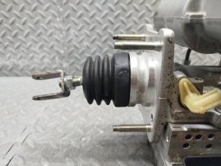 Главный тормозной цилиндр TOYOTA PRIUS ZVW30 2ZR-FXE 47210-47330 2 ракурс