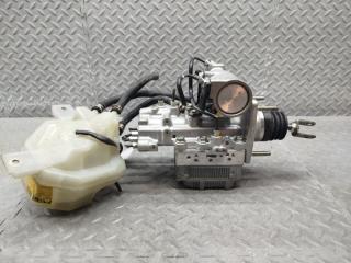 Главный тормозной цилиндр TOYOTA PRIUS ZVW30 2ZR-FXE 47210-47330 4 ракурс
