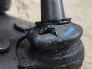 Рычаг передний правый C30 2007 MK38 B5244S4