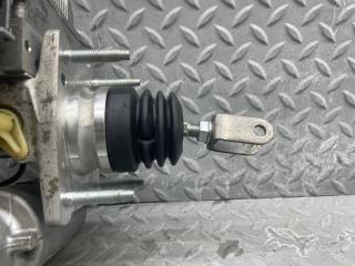 Главный тормозной цилиндр TOYOTA PRIUS ZVW30 2ZR-FXE 47210-47290 2 ракурс