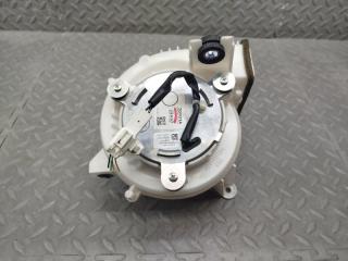 Мотор охлаждения батареи TOYOTA PRIUS ZVW30 2ZR-FXE G9230-47070 1 ракурс Мотор охлаждения батареи TOYOTA PRIUS ZVW30 2ZR-FXE G9230-47070 1 ракурс