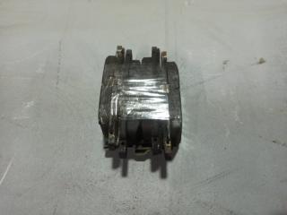 Фото запчасти тормозные колодки заднее TOYOTA PRIUS контрактная запчасть Запчасть тормозные колодки заднее TOYOTA PRIUS