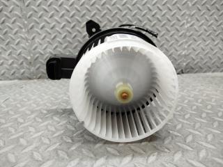 Мотор печки TOYOTA AQUA MXPK11 M15A-FXE 4 ракурс