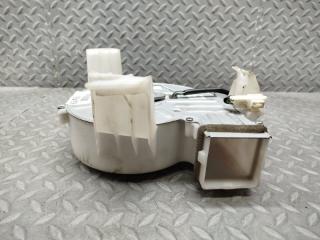 Мотор охлаждения батареи TOYOTA SAI AZK10 2AZ-FXE G9230-33020 2 ракурс Мотор охлаждения батареи TOYOTA SAI AZK10 2AZ-FXE G9230-33020 2 ракурс