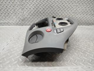 Консоль магнитофона TOYOTA SIENTA NCP81 55405-52430 5 ракурс Консоль магнитофона TOYOTA SIENTA NCP81 55405-52430 5 ракурс