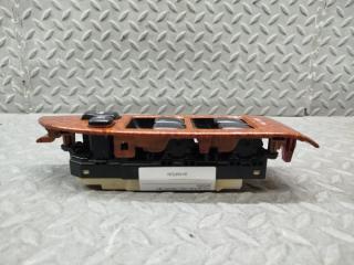 Блок упр. стеклоподьемниками правый передний TOYOTA BREVIS JCG10 1JZ-FSE 84040-51010 4 ракурс