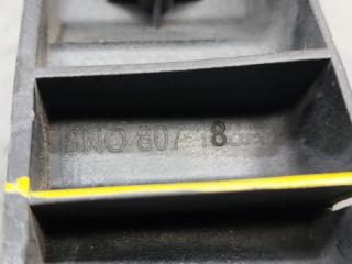 Крепеж бампера левый передний AUDI TT 8NA 8N0807183A 3 ракурс