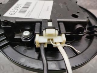Мотор печки TOYOTA CROWN AWS210 2AR-FSE 3 ракурс