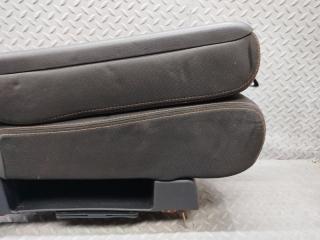 Бардачок между сиденьями NISSAN SERENA CC25 MR20DE 5 ракурс