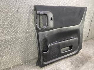 Обшивка дверей правая задняя NISSAN SERENA C25 MR20DE 82924CY000 2 ракурс