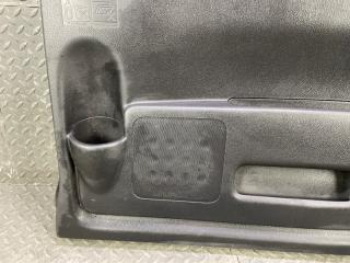 Обшивка дверей правая задняя NISSAN SERENA C25 MR20DE 82924CY000 5 ракурс