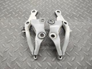 Петля капота TOYOTA BREVIS JCG10 1JZ-FSE 2 ракурс