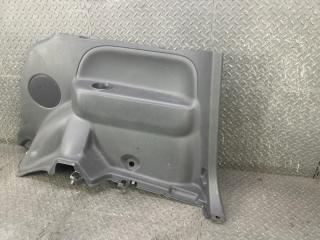 Обшивка багажника правая задняя TOYOTA SIENTA NCP81 1NZ-FE 64730-52210 3 ракурс