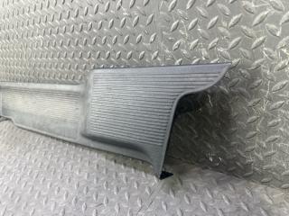 Накладка на порог левая задняя HONDA ODYSSEY RC1 K24W VTEC 84261-T6A-J01-20 3 ракурс Накладка на порог левая задняя HONDA ODYSSEY RC1 K24W VTEC 84261-T6A-J01-20 3 ракурс