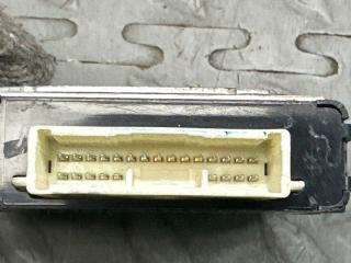 Блок управления передний TOYOTA HILUX GUN126 1GD-FTV 89960-71050 3 ракурс