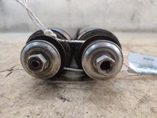Амортизатор задний TOYOTA VOXY ZRR70 3ZR-FAE 48531-28700 5 ракурс