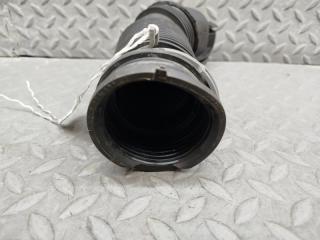 Патрубок воздушн.фильтра AUDI TT 8J3 BWA 06F129627G 3 ракурс