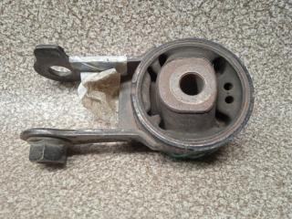 Подушка двигателя задняя TOYOTA RACTIS NCP105 2 ракурс Подушка двигателя задняя TOYOTA RACTIS NCP105 2 ракурс
