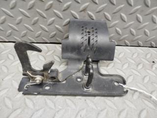 Замок капота AUDI TT 8J3 BWA 8J0823480C 2 ракурс