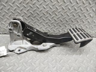 Педаль тормоза AUDI TT 8J3 BWA 1K2723057A 4 ракурс Педаль тормоза AUDI TT 8J3 BWA 1K2723057A 4 ракурс