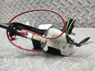 Замок лючка бензобака AUDI TT 8J3 BWA 1K5959782 2 ракурс Замок лючка бензобака AUDI TT 8J3 BWA 1K5959782 2 ракурс