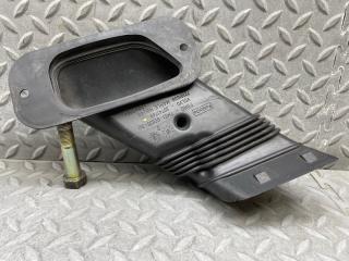 Патрубок воздушн.фильтра VOLVO C30 MK43 B4204S3 30741749 2 ракурс