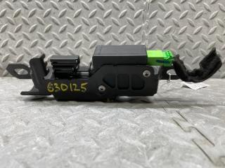 Замок багажника VOLVO C30 MK43 B4204S3 30784739 2 ракурс