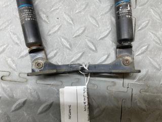 Амортизатор капота NISSAN SKYLINE HR33 RB20E 5 ракурс