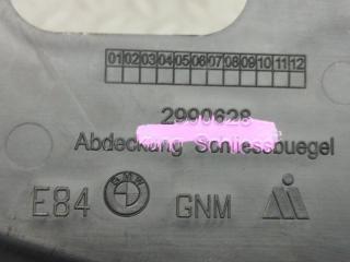Накладка замка багажника BMW X1 E84 N46B20A 2990628 3 ракурс