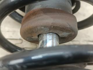 Стойка правая передняя DAIHATSU ESSE L235S KF 48510-B2740 3 ракурс