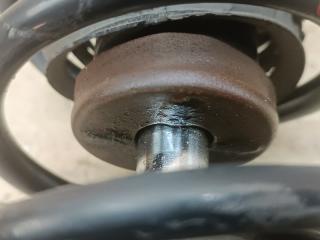 Стойка правая передняя DAIHATSU ESSE L235S KF 48510-B2760 3 ракурс