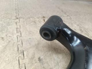 Рычаг правый передний TOYOTA ESQUIRE ZWR80 2ZR-FXE 3 ракурс